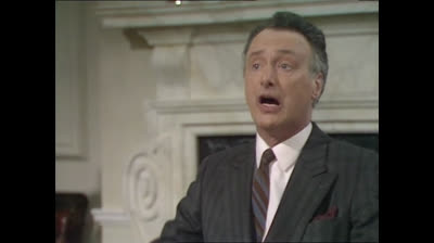 2x08. Tejemanejes (Si, Primer Ministro). Yes, Prime Minister