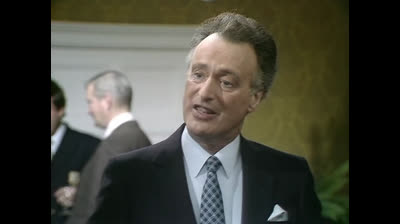 2x06. El mecenas (Si, Primer Ministro). Yes, Prime Minister (1987)